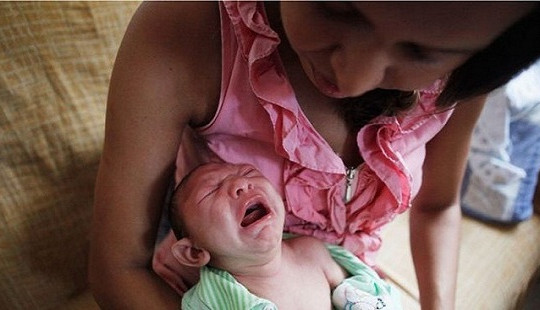 Nhiều phụ nữ mang thai nhiễm virus Zika, chuyên gia y tế khuyên ngưng quan hệ tình dục