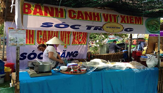 Lễ hội bánh dân gian Nam bộ chính thức đi vào hoạt động