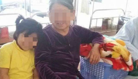 Rúng động nghi án mẹ nuôi bạo hành con gái 8 tuổi vì "không hợp tuổi"