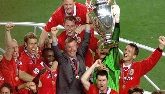 Quỷ đỏ “chòi” Champions League