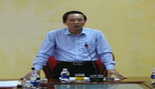 Chủ tịch xã tham nhũng đất đai bị yêu cầu cách chức