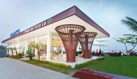 Màn pháo hoa đặc biệt tại lễ mở cửa biển Sầm Sơn ngày 23/4