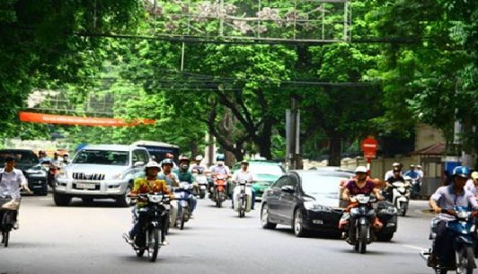 Dự báo thời tiết ngày 24/4: Trung Bộ nắng nóng diện rộng, Bắc Bộ mưa dông