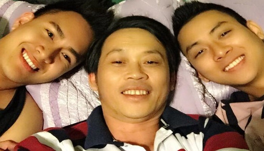 Hoài Linh gián tiếp công khai con trai đầu lòng
