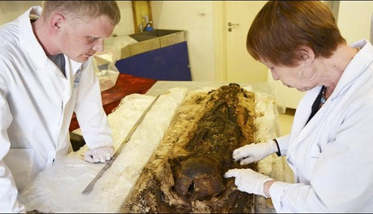 Xét nghiệm ADN để tìm lại gia đình cho xác ướp 800 năm tuổi