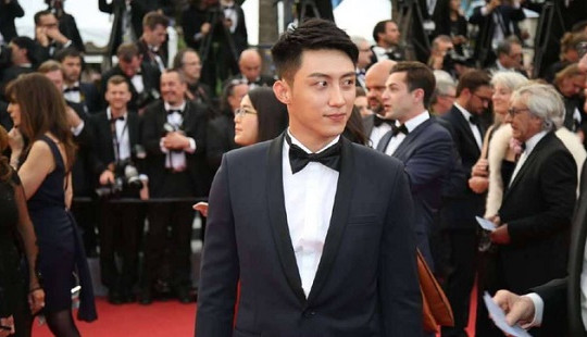 “Cố Hải” Hoàng Cảnh Du điển trai trên thảm đỏ LHP Cannes 69