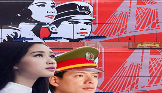 Ảnh hot sao Việt ngày 13/5: Thu Thảo và Bình Minh bị phát hiện giống hệt mẫu trên áp phích cổ động ngày bầu cử