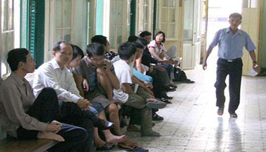 Kỷ luật bác sĩ Bệnh viện K nhận tiền từ bệnh nhân