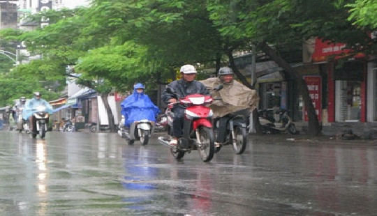 Dự báo thời tiết ngày 16/5: Bắc Bộ giảm nhiệt, Trung Bộ có mưa dông