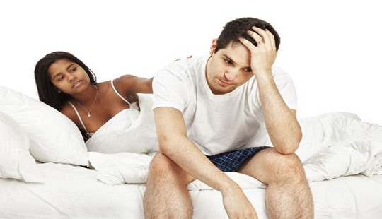 Những dấu hiệu tố cáo khả năng tình dục của chàng đang xuống dốc không phanh