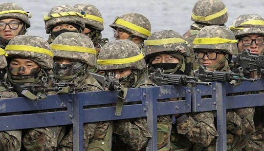 Lo ngại chiến tranh với Triều Tiên, Hàn Quốc ban bố luật "không miễn trừ" nghĩa vụ quân sự