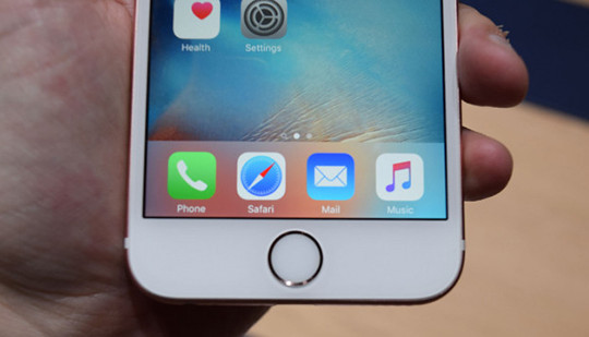 iPhone có thể được sử dụng để mở khóa máy Mac