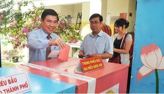 Ông Nguyễn Thành Phong trúng cử đại biểu HĐND TP Hồ Chí Minh với số phiếu cao nhất