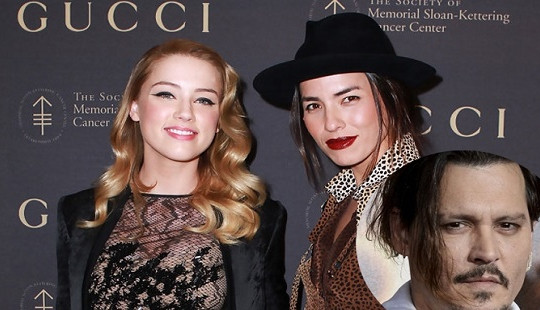 Amber Heard đã kết hôn với người tình đồng tính từ 8 năm trước