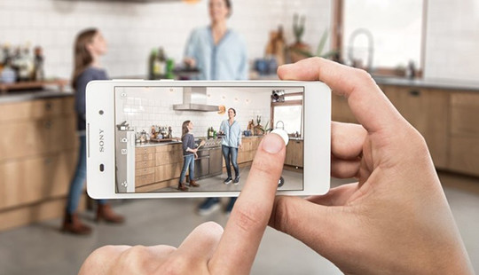 Sony chính thức trình làng Xperia E5 tầm trung