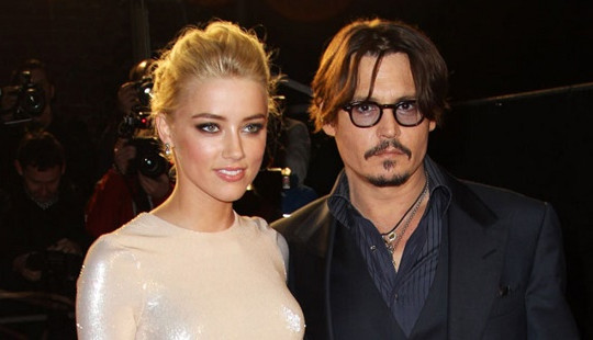 Thu nhập của Amber Heard khiêm tốn đến "không tưởng"