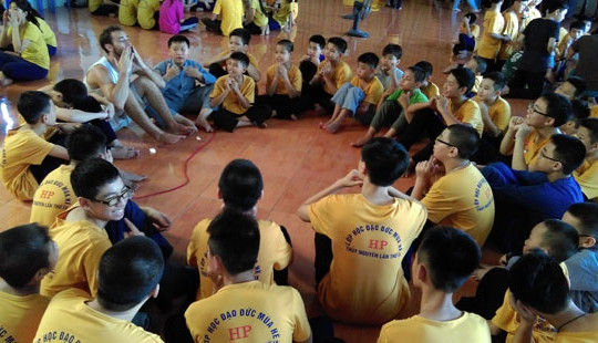 150 học sinh lên chùa học đạo đức dịp hè