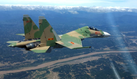 Máy bay Su 30MK2 mất liên lạc trên biển: Tập trung lực lượng tìm kiếm gần Đảo Mắt