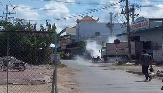 Rò rỉ khí tại hãng nước đá trong khu dân cư, hàng trăm người chạy tán loạn