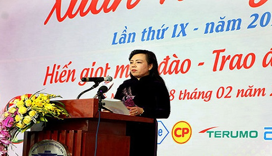 Tôn vinh những người tình nguyện hiến máu cứu người bệnh