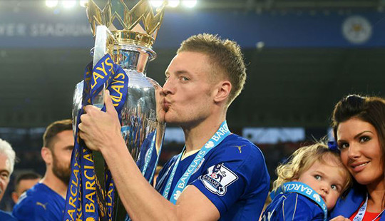 Leicester City chính thức gia hạn hợp đồng với chân sút Jamie Vardy