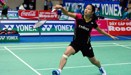 Vũ Thị Trang đánh bại tay vợt người Mỹ