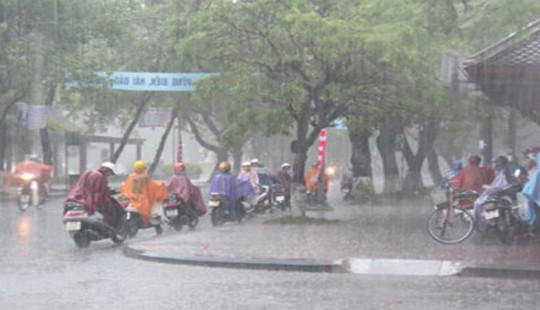 Dự báo thời tiết ngày 17/7: Bắc bộ tiếp tục duy trì nắng nóng trên diện rộng