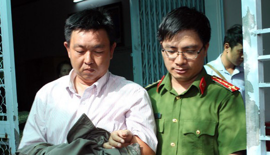 3 thanh tra giao thông nhận tiền "bảo kê" của hàng chục hãng xe