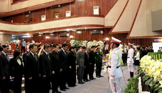 Việt Nam cử đoàn cấp cao viếng nguyên Chủ tịch Quốc hội Lào Viyaket