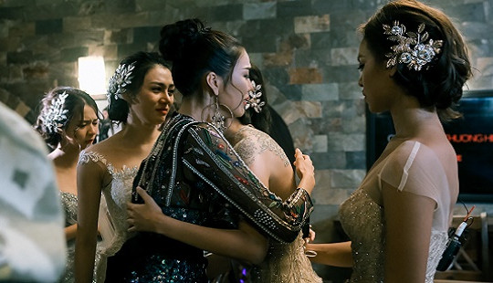 Lan Khuê khóc nấc, lên xe bỏ ra về khi Kim Chi bị loại