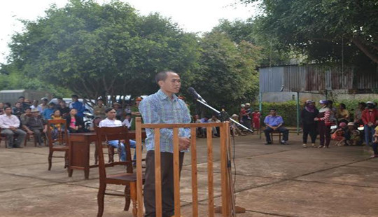 Tài xế xe tải vượt ẩu khiến 2 mẹ con tử vong