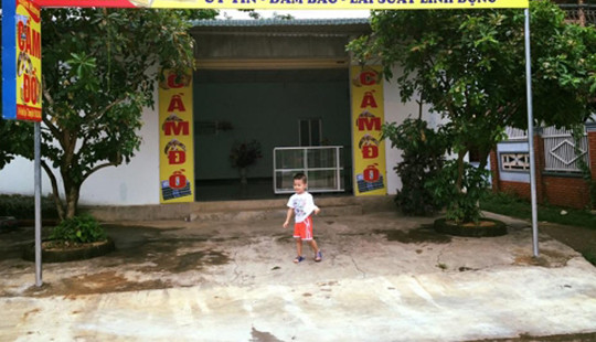 Mâu thuẫn trong quán hát karaoke, mang súng đến tận nhà bắn đối thủ