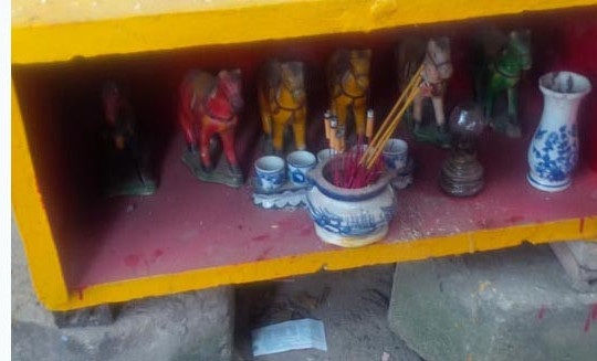 Theo chân "ma đề" - Kỳ 4: Hận người âm cho số trật, "ma đề" đập phá miếu thờ