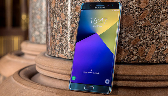 Galaxy Note 7 ra mắt với màn hình 5,7 inch cong, IP68