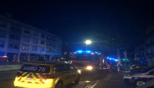 Pháp: Ít nhất 13 người thiệt mạng trong vụ hỏa hoạn ở quán bar