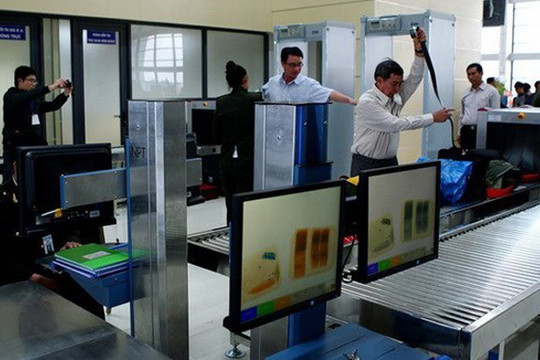 Khởi tố vụ án vận chuyển 7 lượng vàng qua đường hàng không