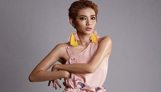 Nghẹn ngào câu chuyện tìm được bố ở tuổi 24 của thí sinh Next Top Model