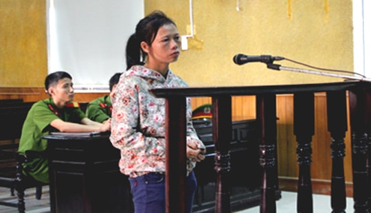 Dân khai thác đất trái phép đem bán: Phê bình Chủ tịch UBND xã Đức Thành vì buông lỏng quản lý
