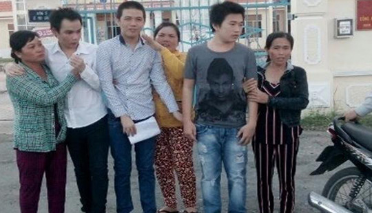 Đình chỉ điều tra vụ 3 thanh bị truy tố tội “cướp tài sản” ở Cà Mau