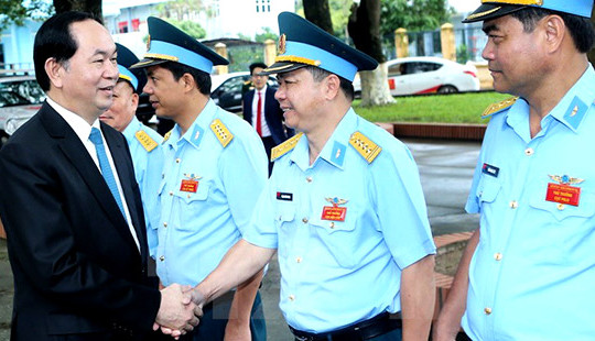 Tạo thế trận phòng không nhân dân vững mạnh, sẵn sàng chiến đấu cao