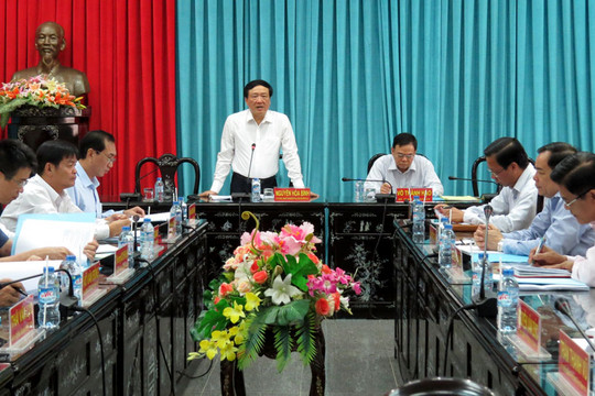 Kiểm tra, giám sát công tác phòng, chống tham nhũng để nâng cao niềm tin của nhân dân