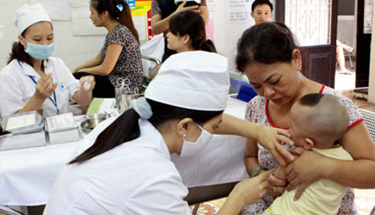 Tăng cường quản lý đối tượng tiêm chủng và phòng, chống bệnh trong tiêm chủng mở rộng