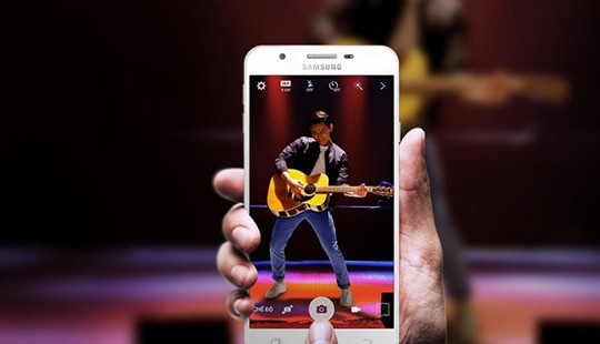 Samsung Galaxy J7 Prime tầm trung ra mắt tại Việt Nam