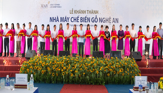 Nghệ An: Phó thủ tướng dự lễ cắt băng khánh thành nhà máy chế biến gỗ