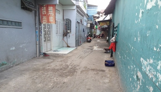Hai cha con bị hàng chục thanh niên truy sát