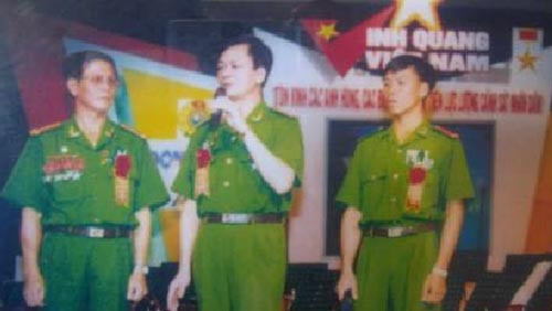 Những băng cướp khét tiếng nơi Quỷ Môn Quan- Kỳ cuối: Chuyên án tiêu diệt băng cướp chuyên sử dụng súng và lựu đạn