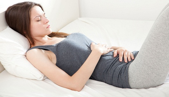 Mẹo nhỏ chữa đau bụng ngày “đèn đỏ”