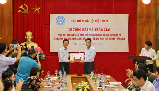 Bảo hiểm Xã hội trao giải sáng kiến cải cách thủ tục hành chính