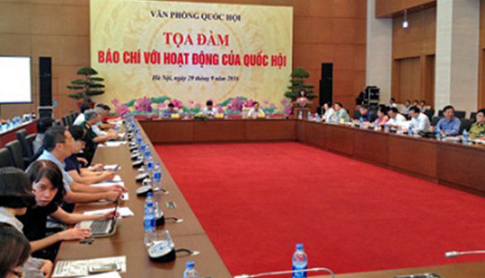 Báo chí - cầu nối quan trọng hỗ trợ hoạt động của Quốc hội