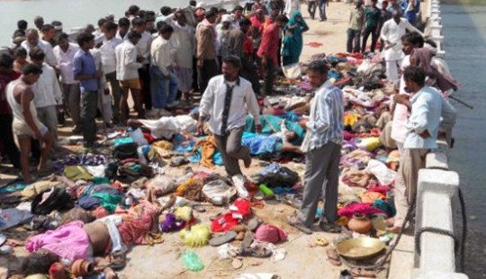 Ấn Độ: Hơn 6.000 tín đồ Hindu giẫm đạp kinh hoàng, ít nhất 19 người thiệt mạng